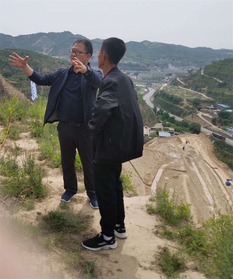 张永平工作照.jpg
